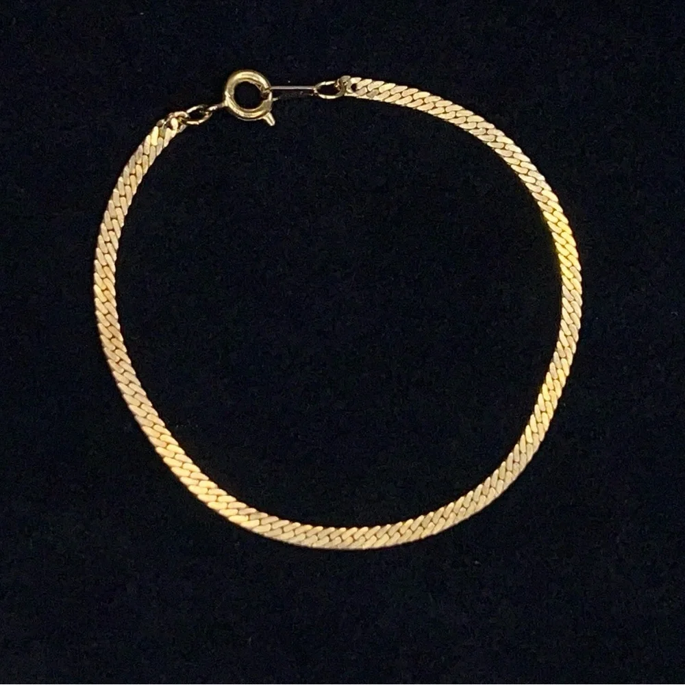 Vintage Made In Korea Yellow Gold Herringbone Bracelet Spring Ring Closure 7”